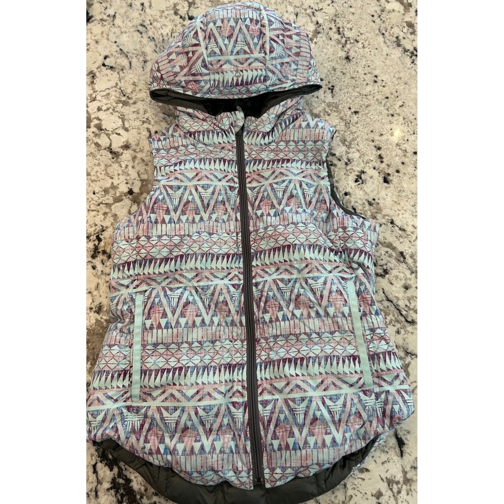 Ivivva Lululemon‎ sz 12 down hooded puffer vest reversible